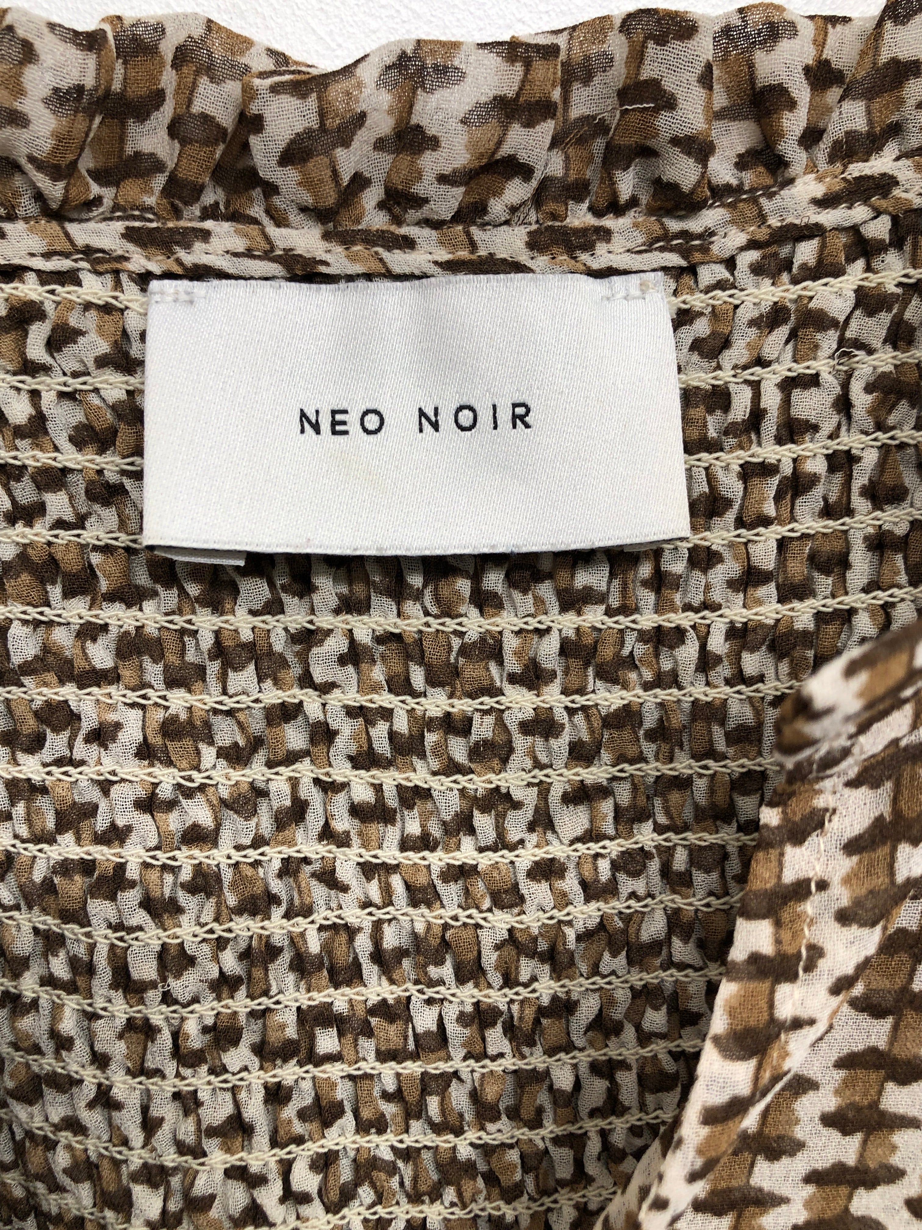 Neo Noir Bluse